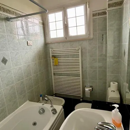 Casa Smeraldo Амелия